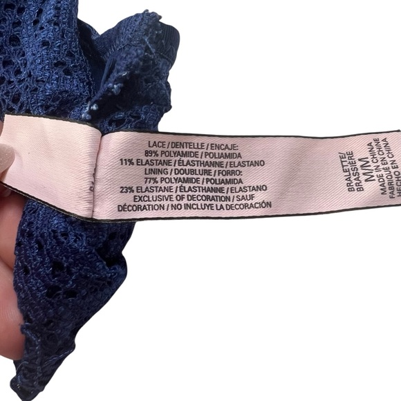 Victoria's Secret Body By Victoria Lace Bralette Size Medium Floral Navy Blue - Picture 5 of 5